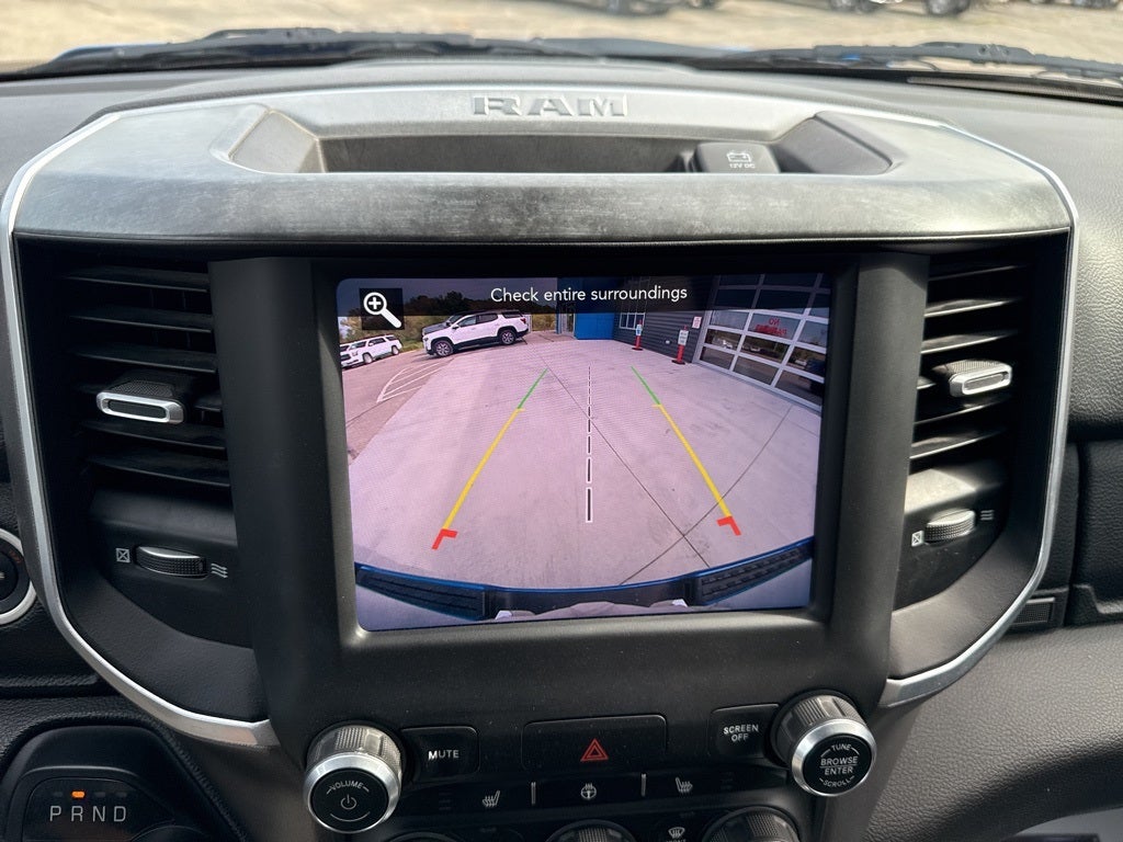 2021 RAM 1500 Big Horn Crew Cab 4x4 5'7' Box