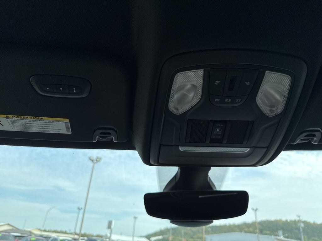 2021 RAM 1500 Big Horn Crew Cab 4x4 5'7' Box