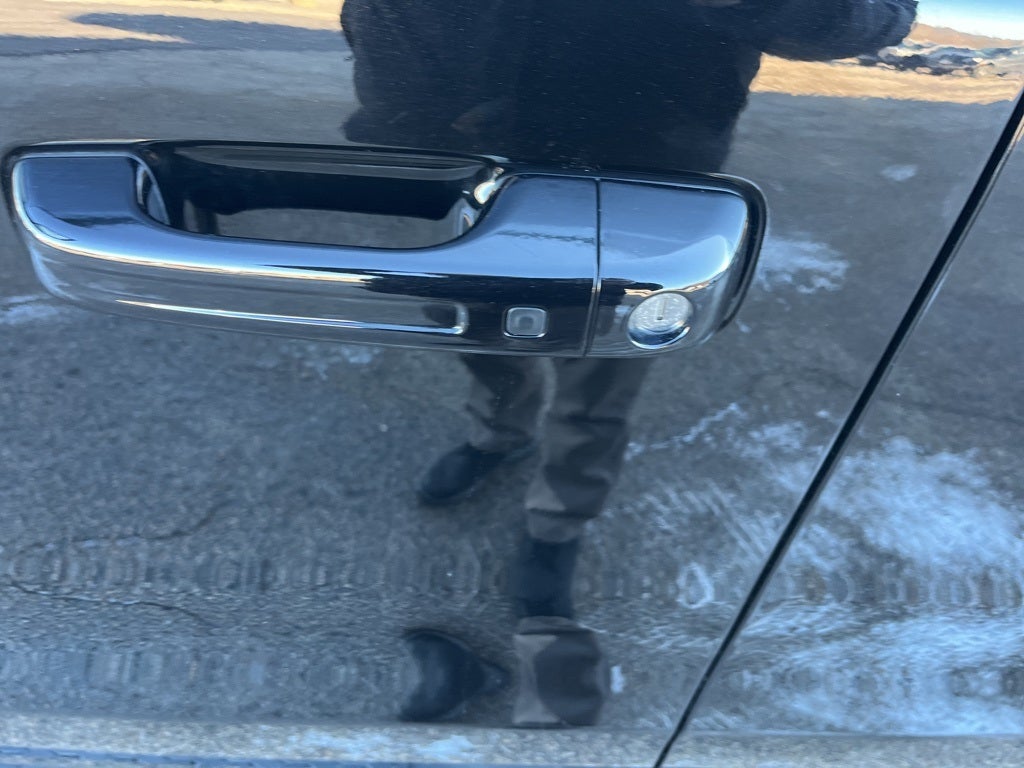 2024 RAM 1500 Laramie Crew Cab 4x4 5'7' Box