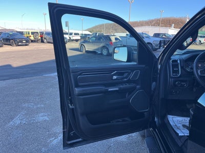 2024 RAM 1500 Laramie Crew Cab 4x4 5'7' Box