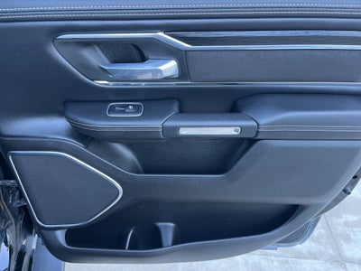 2024 RAM 1500 Laramie Crew Cab 4x4 5'7' Box