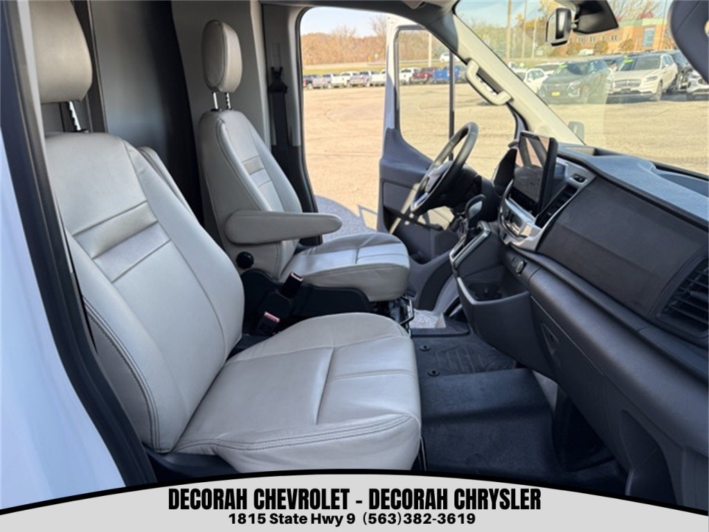 2023 Ford Transit-350 Cutaway Base