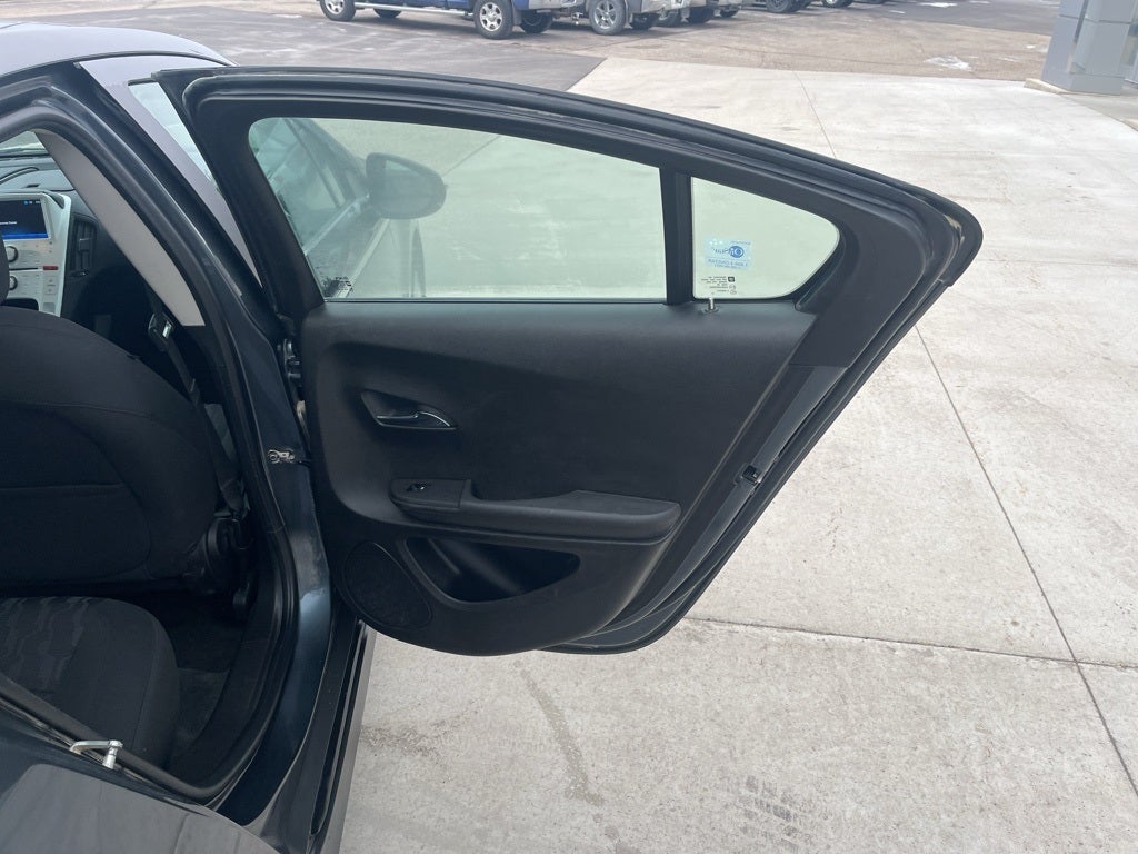 2011 Chevrolet Volt Base