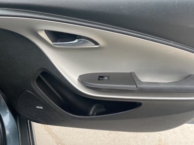 2011 Chevrolet Volt Base