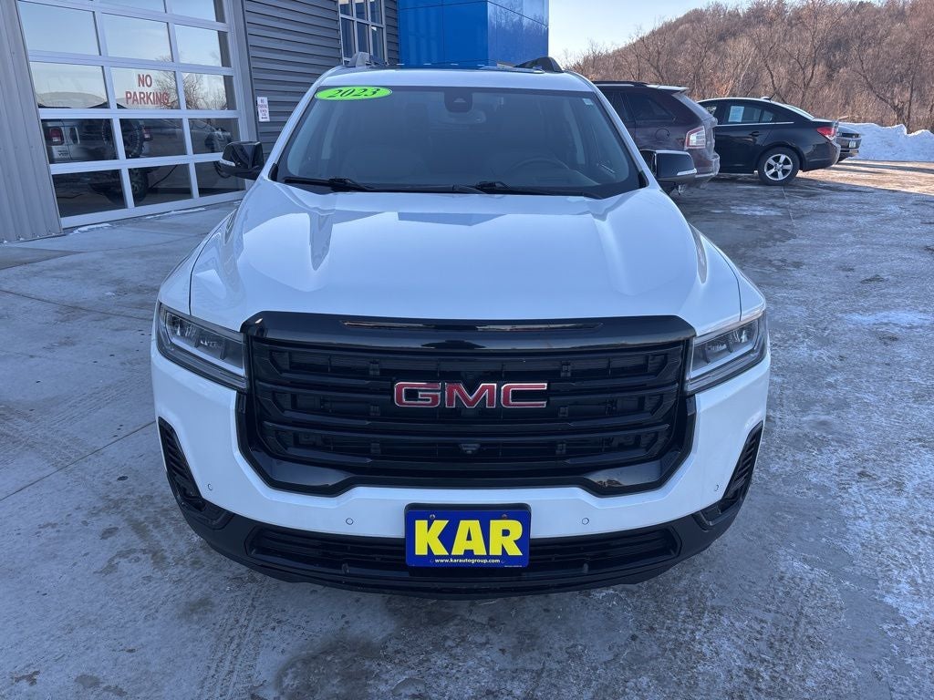 2023 GMC Acadia AWD SLT