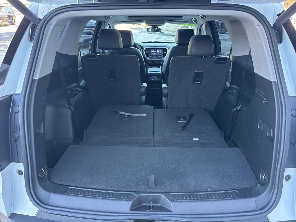 2023 GMC Acadia AWD SLT