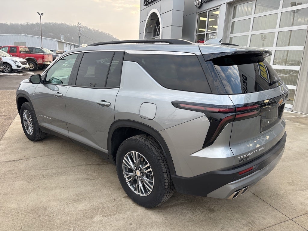 2025 Chevrolet Traverse AWD LT