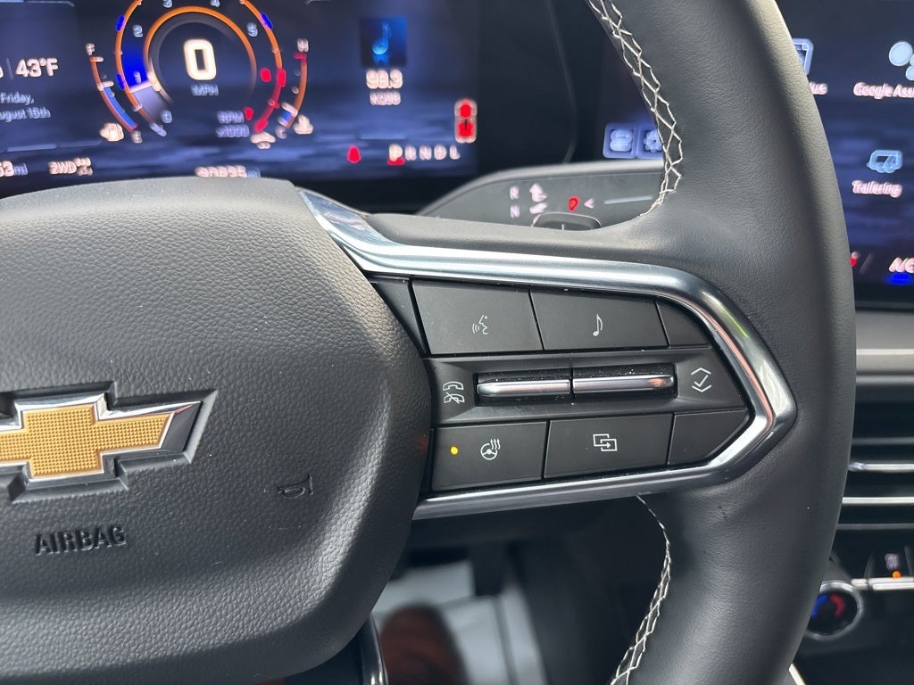 2025 Chevrolet Traverse AWD LT