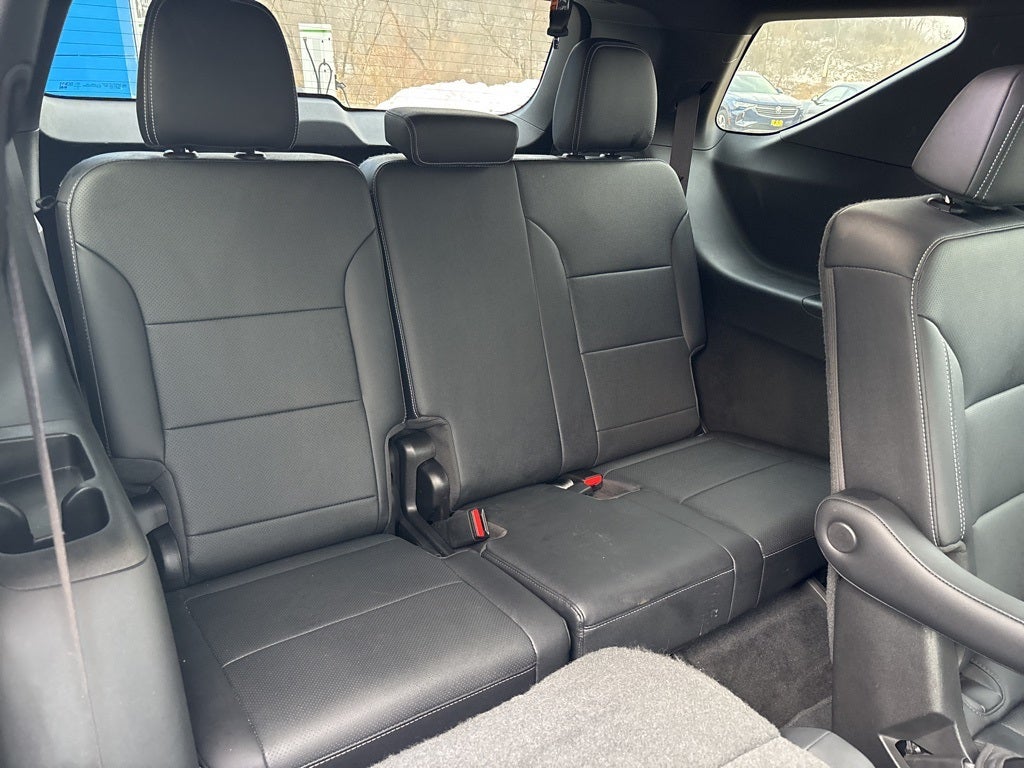2025 Chevrolet Traverse AWD LT