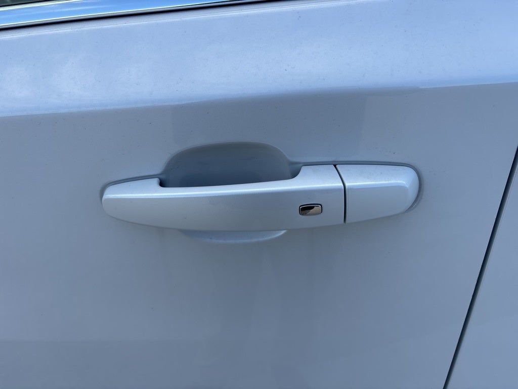 2022 Chevrolet Traverse AWD LT Leather