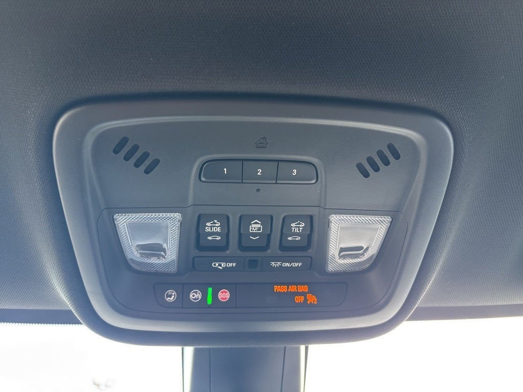 2022 Chevrolet Traverse AWD LT Leather