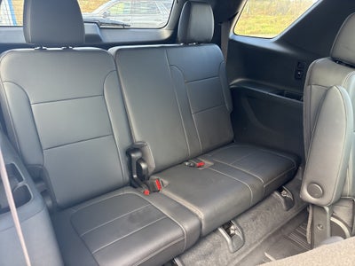 2022 Chevrolet Traverse AWD LT Leather