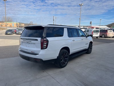 2023 Chevrolet Suburban 4WD RST