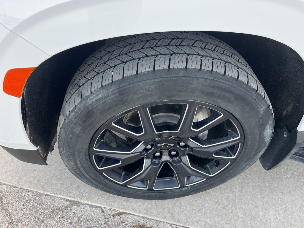 2023 Chevrolet Suburban 4WD RST