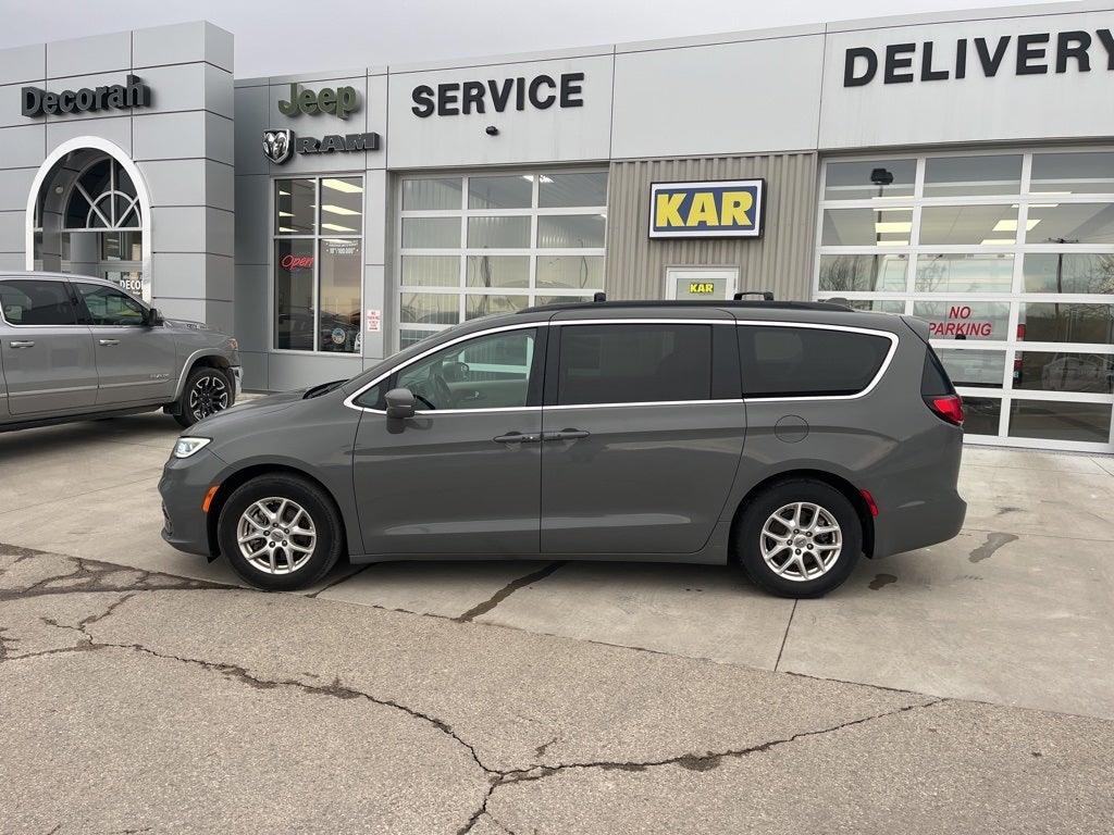 2022 Chrysler Pacifica Touring L