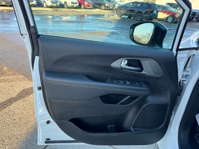 2025 Chrysler Voyager LX