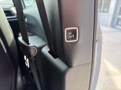 2025 Chrysler Voyager LX