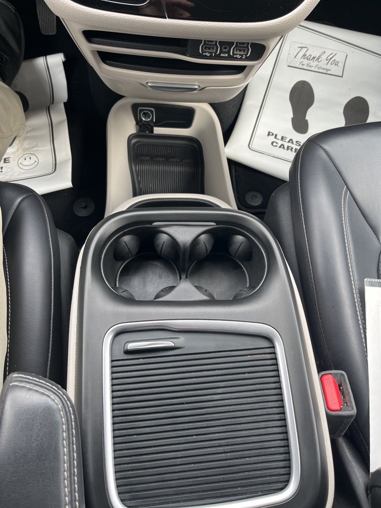 2023 Chrysler Pacifica Hybrid Touring L