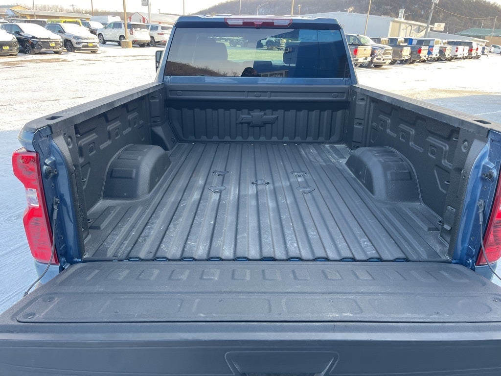 2024 Chevrolet Silverado 2500HD 4WD Crew Cab Standard Bed LT