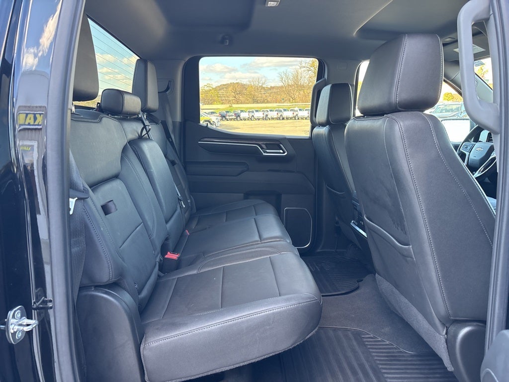 2022 Chevrolet Silverado 1500 4WD Crew Cab Short Bed LTZ