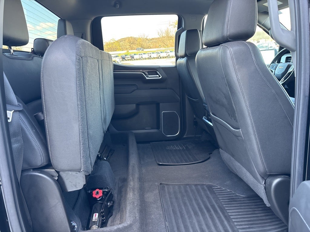 2022 Chevrolet Silverado 1500 4WD Crew Cab Short Bed LTZ