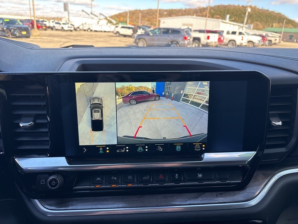 2022 Chevrolet Silverado 1500 4WD Crew Cab Short Bed LTZ