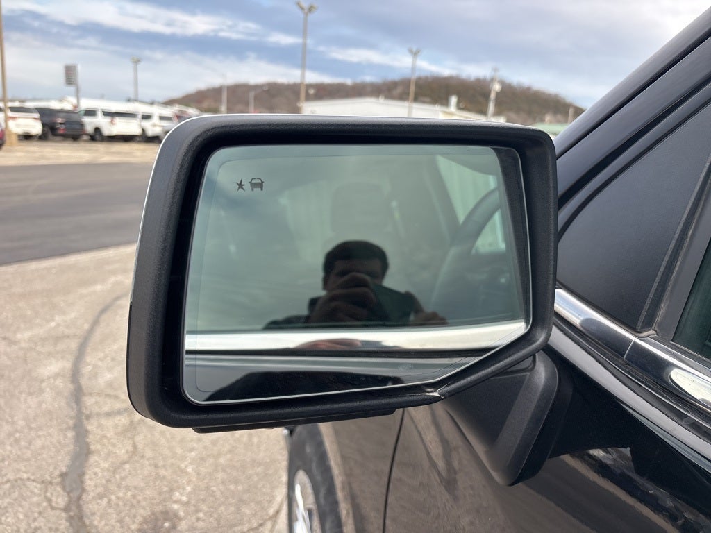 2023 Chevrolet Silverado 1500 4WD Crew Cab Short Bed LTZ