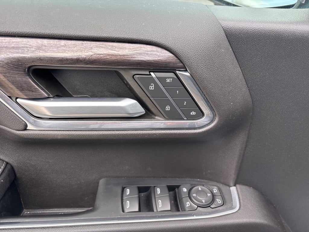 2023 Chevrolet Silverado 1500 4WD Crew Cab Short Bed LTZ