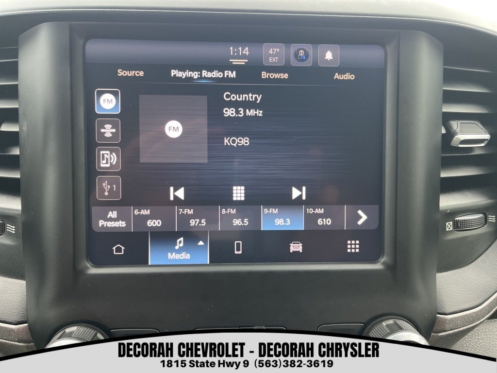 2022 RAM 3500 Tradesman Crew Cab 4x4 8' Box