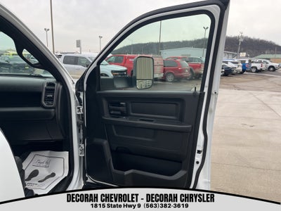 2022 RAM 3500 Tradesman Crew Cab 4x4 8' Box