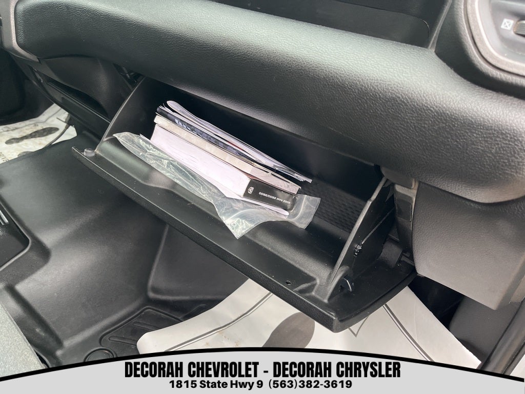 2022 RAM 3500 Tradesman Crew Cab 4x4 8' Box