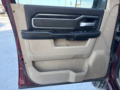 2020 RAM 3500 Big Horn Crew Cab 4x4 8' Box