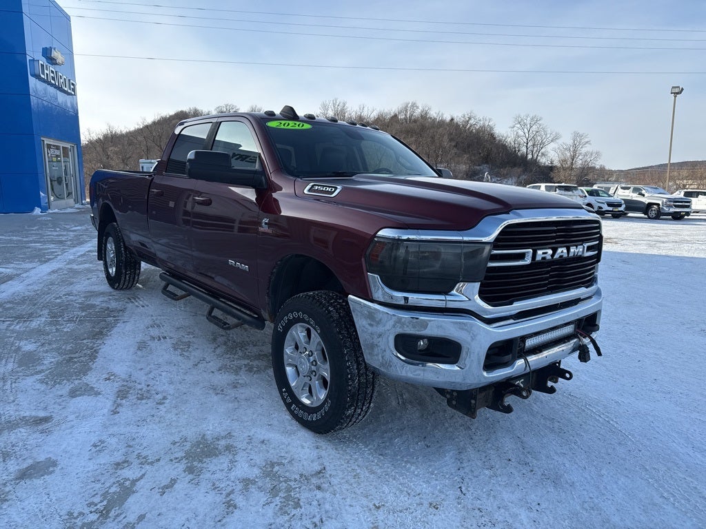 2020 RAM 3500 Big Horn Crew Cab 4x4 8' Box
