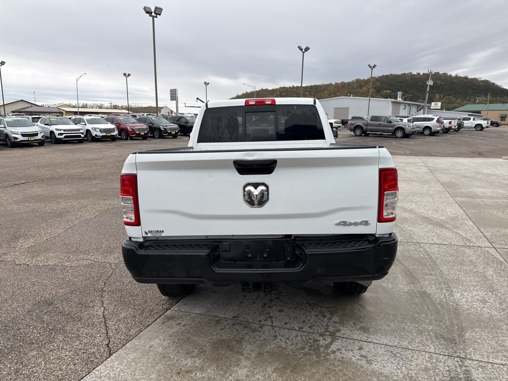 2022 RAM 2500 Tradesman Crew Cab 4x4 6'4' Box