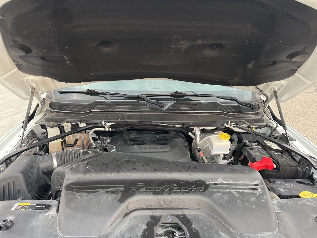 2022 RAM 2500 Tradesman Crew Cab 4x4 6'4' Box