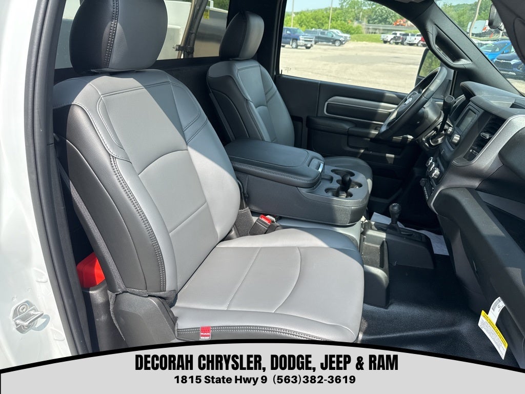 2024 RAM 5500 Chassis Tradesman/SLT