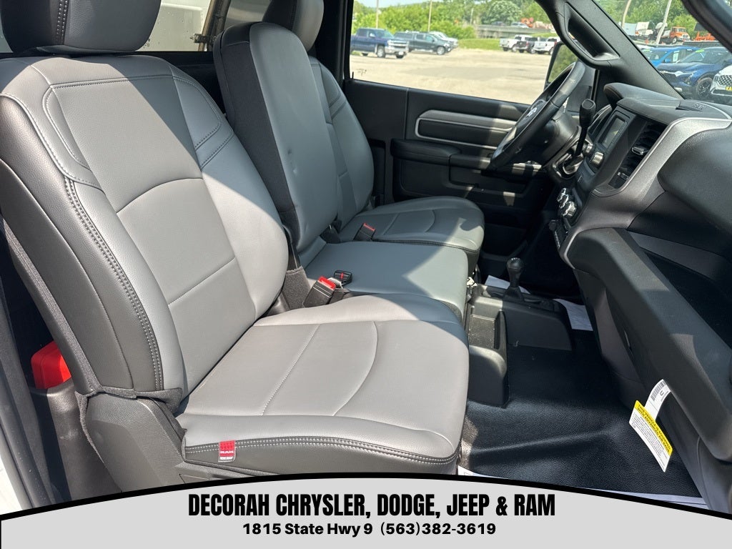 2024 RAM 5500 Chassis Tradesman/SLT