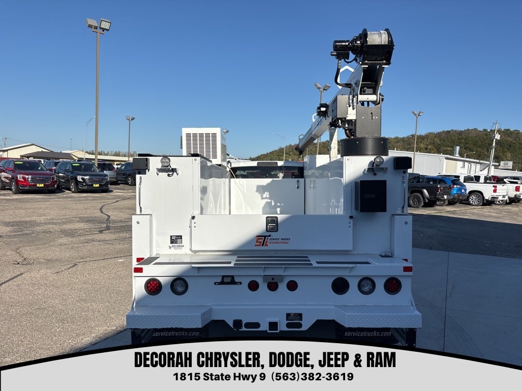 2024 RAM 5500 Chassis Tradesman/SLT