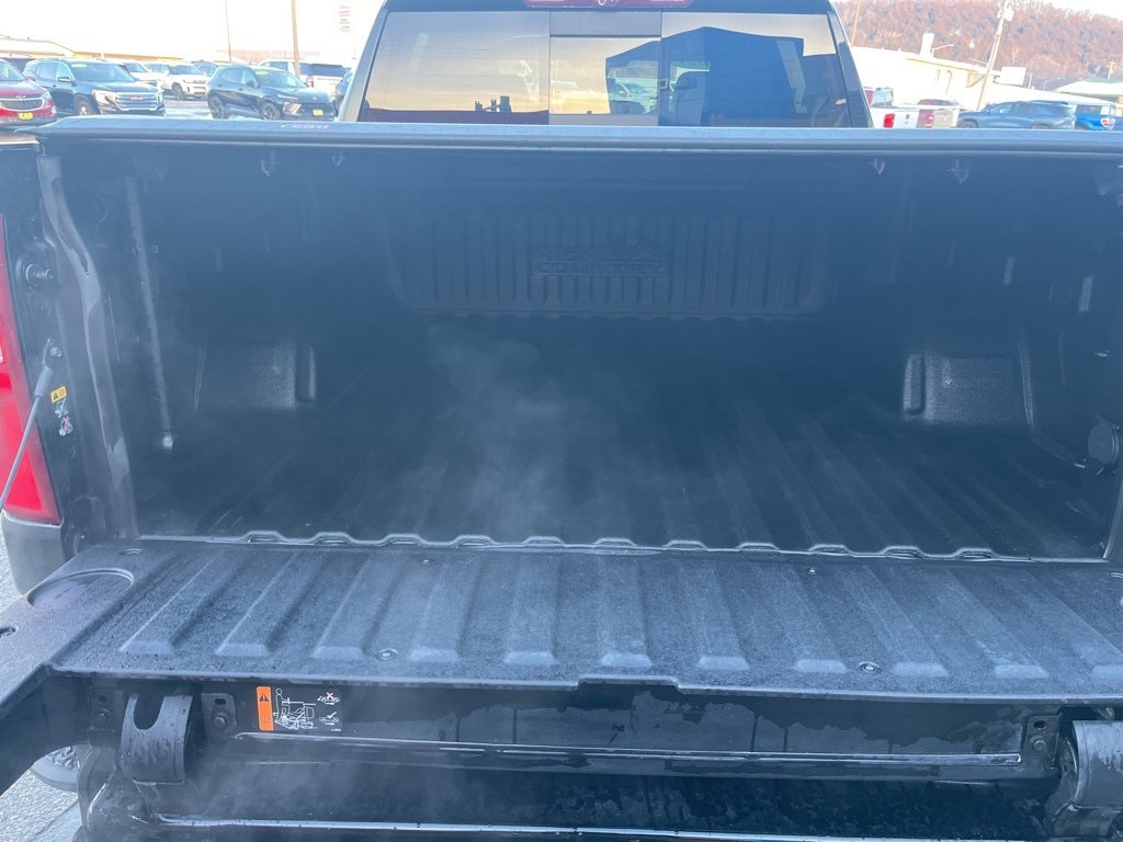 2021 Chevrolet Silverado 1500 4WD Crew Cab Short Bed High Country