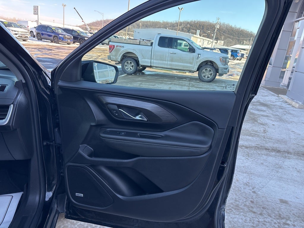 2024 GMC Terrain AWD SLT