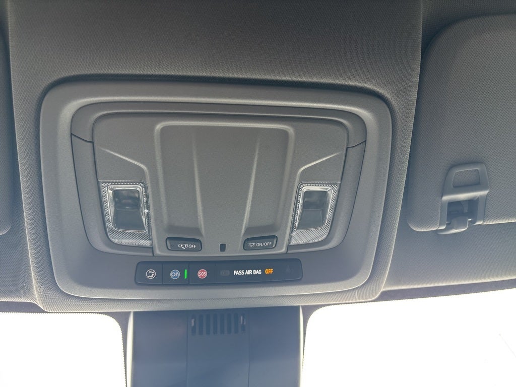 2024 GMC Sierra 1500 4WD Crew Cab Short Box Elevation with 3SB