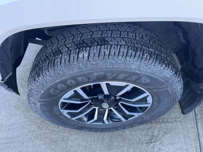 2020 Toyota Tacoma TRD Sport