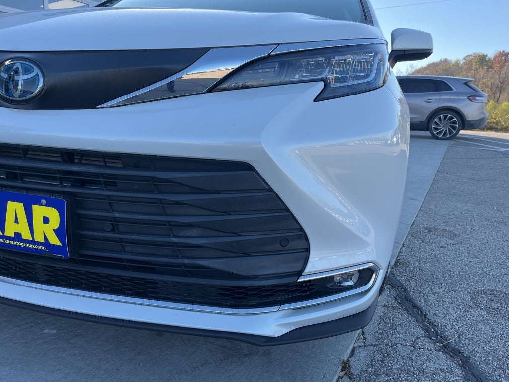 2022 Toyota Sienna XLE