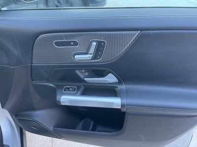 2020 Mercedes-Benz GLB 250 4MATIC®