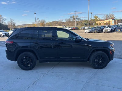 2024 Jeep Grand Cherokee Altitude