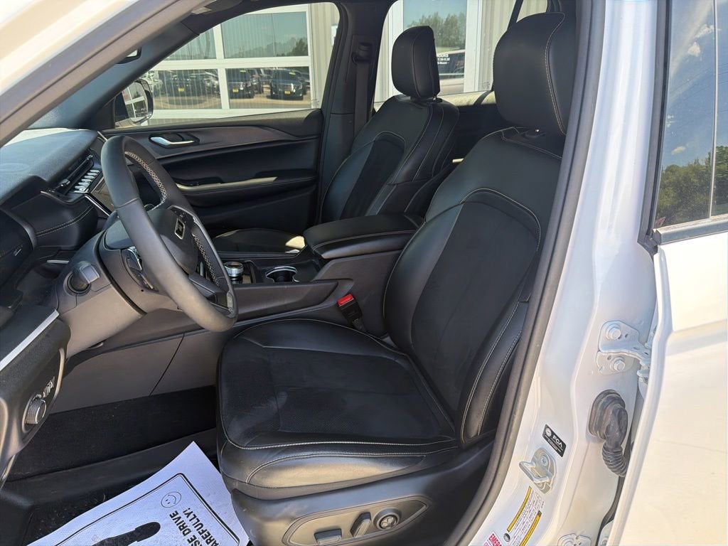 2024 Jeep Grand Cherokee Altitude