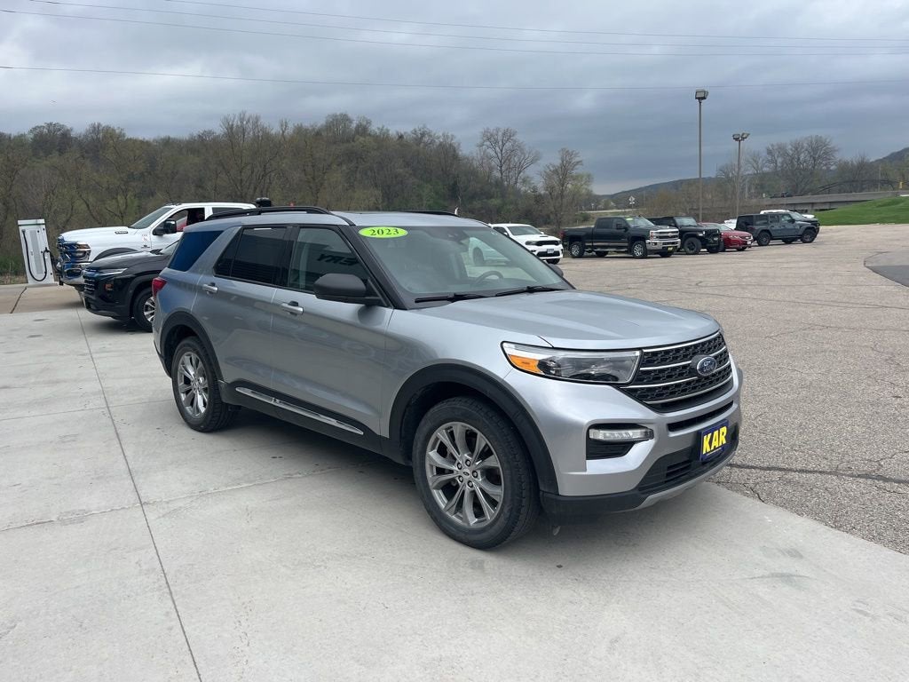2023 Ford Explorer XLT