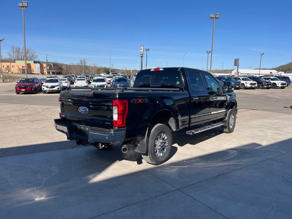 2017 Ford Super Duty F-250 SRW Lariat