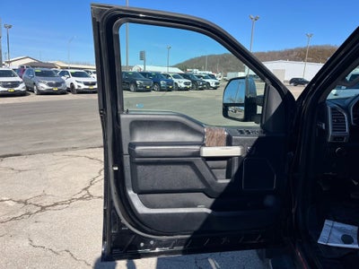 2017 Ford Super Duty F-250 SRW Lariat