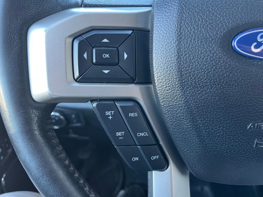 2017 Ford Super Duty F-250 SRW Lariat